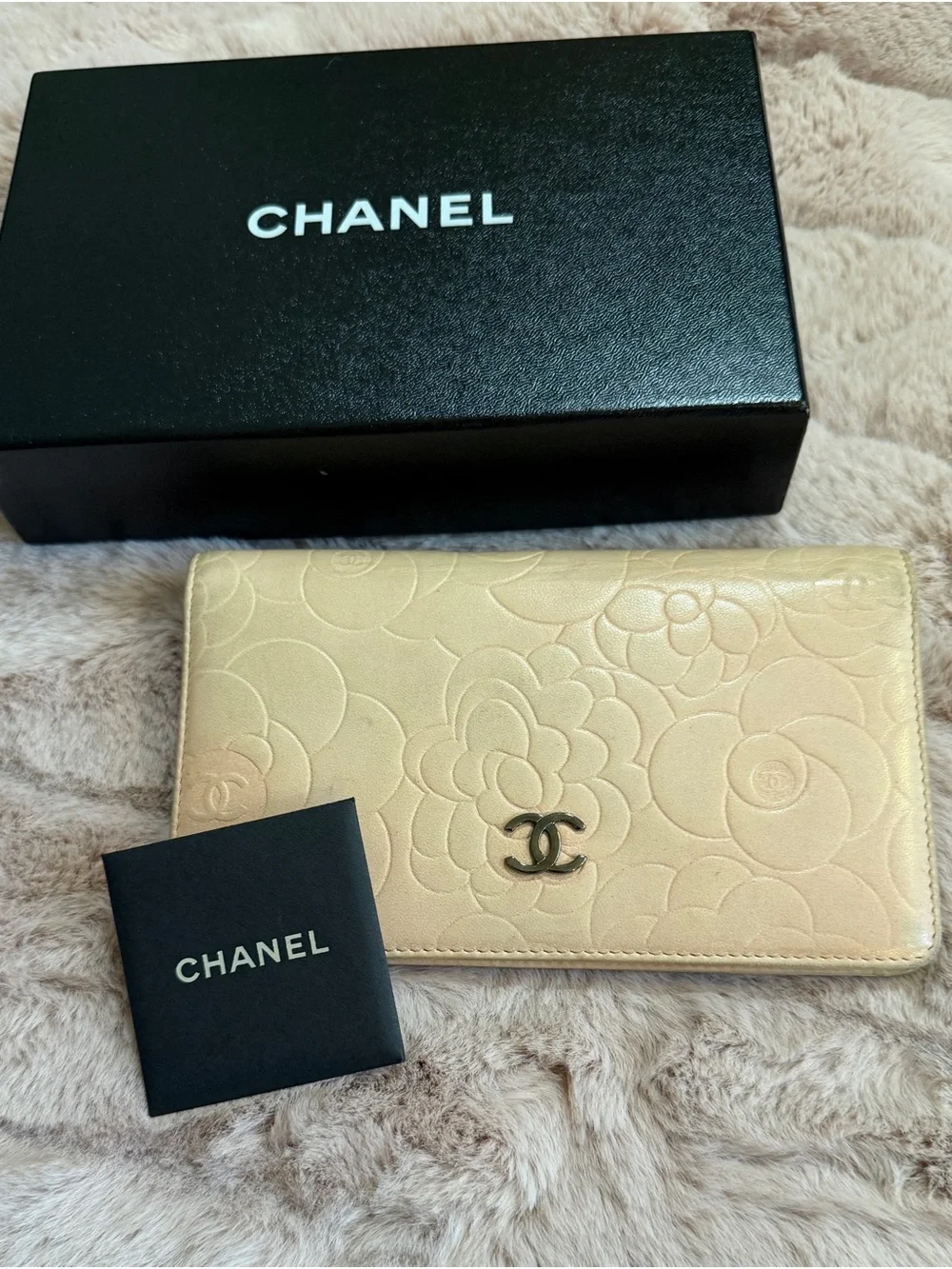 CHANEL Beige Camellia Embossed Leather Wallet with Gold CC